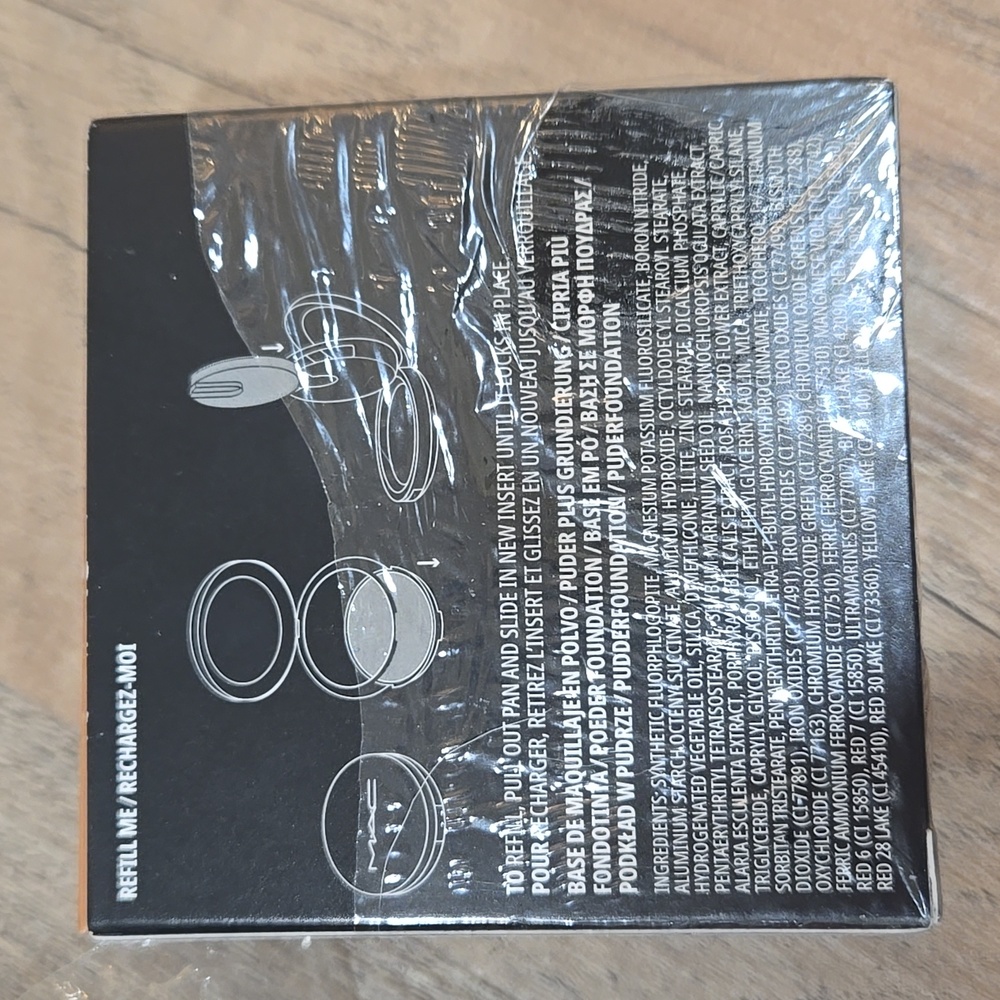NWT! MAC Cosmetics Studio Fix Foundation- NW25 - Picture 4 of 5